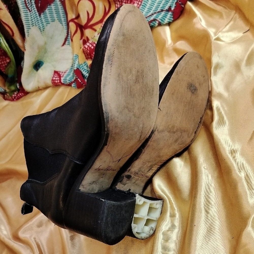 Sam Edelman Black Leather Ankle Boots V Opening - Picture 4 of 6